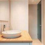 Wysokość blatu w łazience – jaka jest najbardziej ergonomiczna?