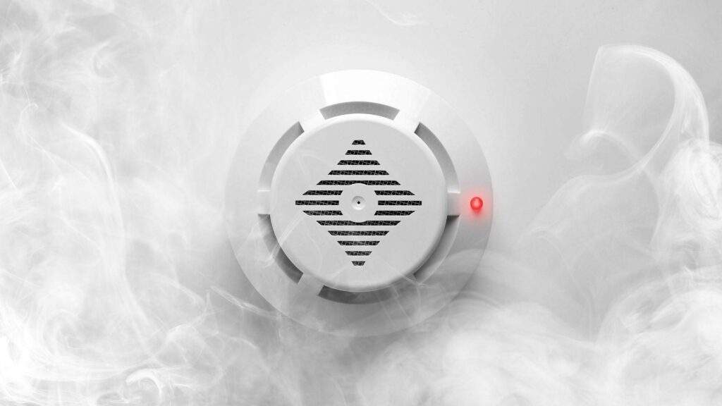 Systemy oddymiania klatek schodowych – jak działają?