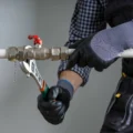 Rura karbowana w instalacji – na co zwrócić uwagę przy zakupie?