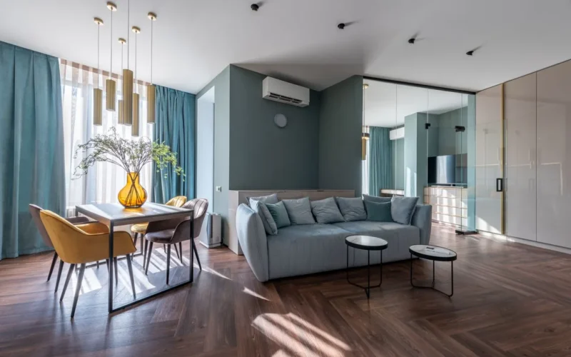 Jak urządzić nowoczesny salon, który nie wyjdzie szybko z mody?